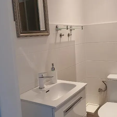 Apartament Mały Domek *